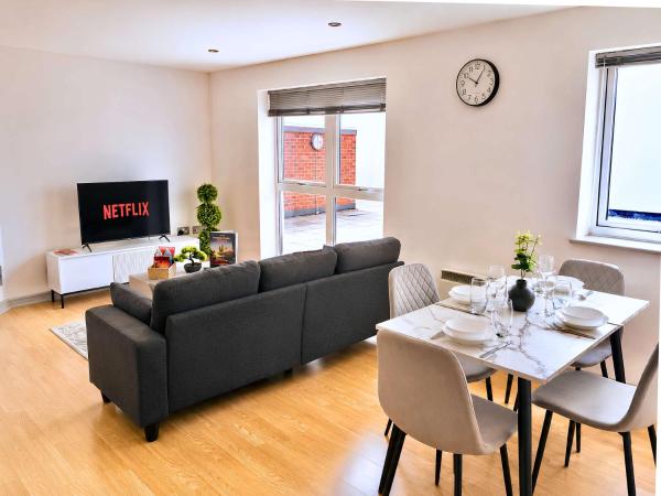 Top Location 2 Bed Apartment Right In York City Centre - Disabled Access - York