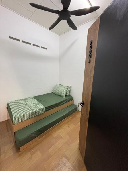 Firaz Homestay Teluk Kemang - Port Dickson