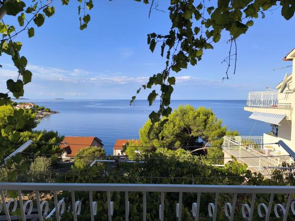 Apartments Miliša L - Primošten
