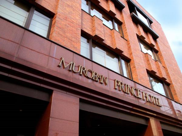 Na zdjęciu widoczny jest obiekt Muroran Prince Hotel położony w mieście Muroran.