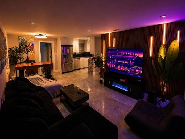 Modern Retreat Near Beach, Las Olas & Hard Rock - Deerfield Beach