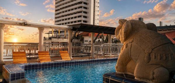 Whitehouse Condotel - Jomtien