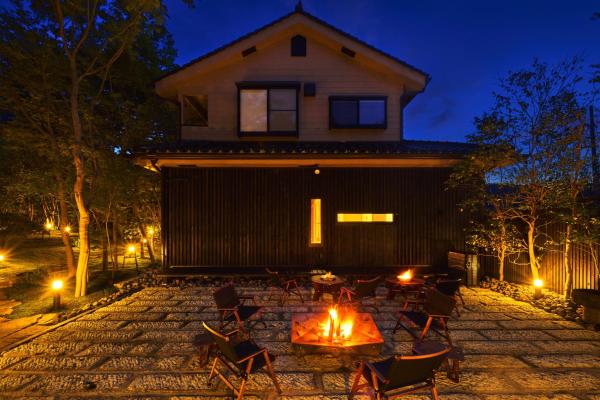 高尾山すぐ貸切Villa 都心から70分 最大10名 プライベートサウナ 雨でもBbq 焚火花火 絶景日本庭園 - 사가미하라시