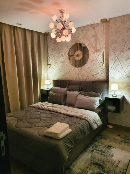 High Floor Flat With Sea & City View Balcony - Manama