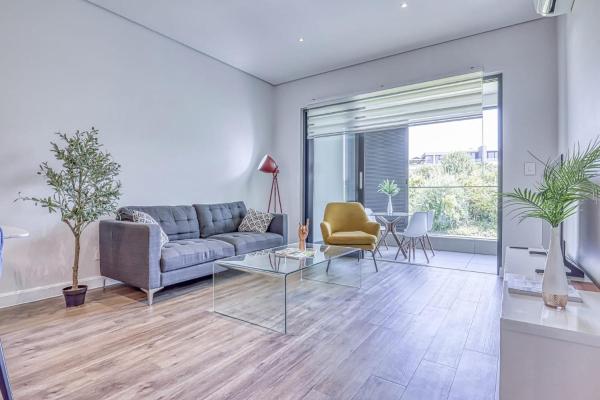 Luxury Golf Estate Retreat - Kempton Park