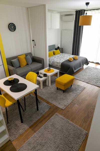 The Golden Sixth, Garden View Niš, Planet Residence Free Parking - 尼斯