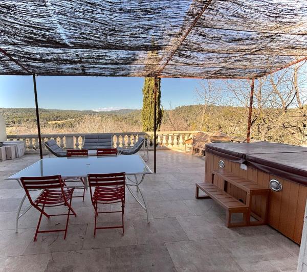 Appartement Avec Terrasse Panoramique Sur Le Luberon - Jaccuzzi - Manosque