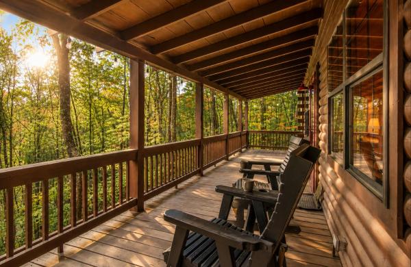 Cozy Treehouse Cabin In The Woods With Firepit - Blue Ridge, GA