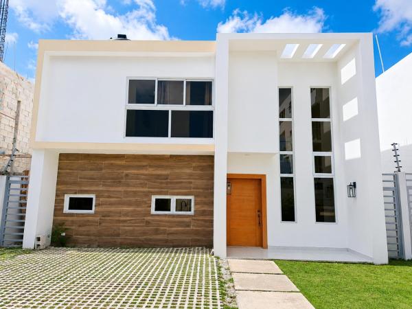 Luna Caribe Retreat Spacious Home Minutes From Beaches & Airport - Punta Cana