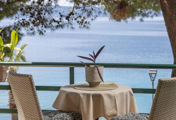 Pine&shine Waterfront - Tučepi