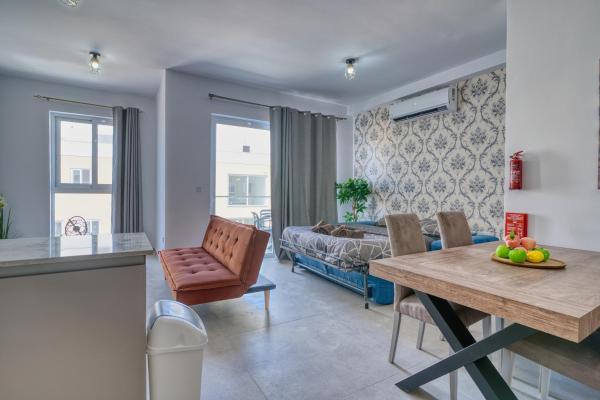 St Julian's Luxury Laura Suites - Pembroke, Malta