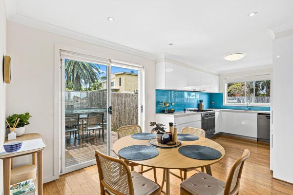 Mariners In The Village - Kiama