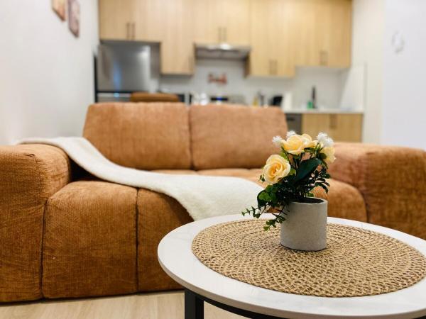 Brand New Downtown Rogers Place Cozy Guest Suite - Edmonton