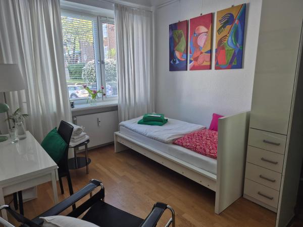 Schönes Privatzimmer In Hamburg Winterhude - Hamburg