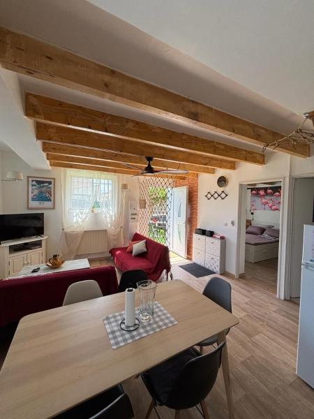 Modern 3-star Villa, 3 Bedrooms, Private Parking - Mèze
