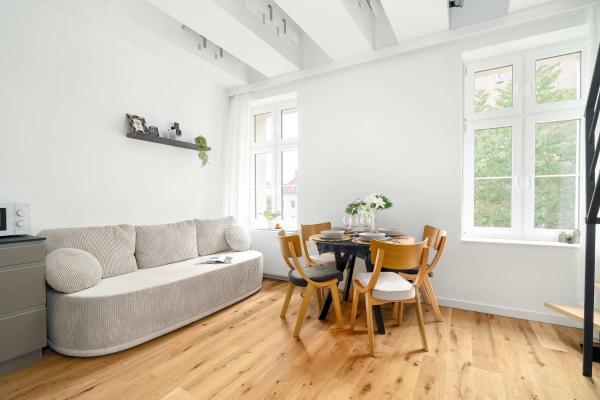 Stylish Studio With A Mezzanine Near The Market Square By Noclegi Renters - Poznań