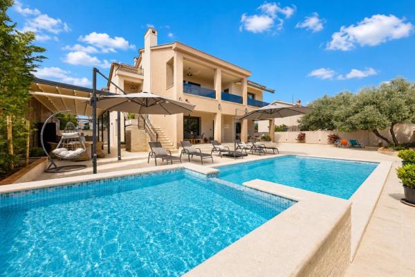 Villa V&d Near Pula Arena And Beautiful Beaches - By Istrabook - Peroj