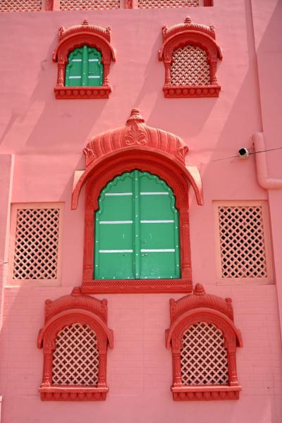 Na fotografii je vidět objekt Ardas Villa Bikaner - Heritage Luxury Boutique Stay, With Free Pick Up and Drop nacházející se ve městě Bíkáner.