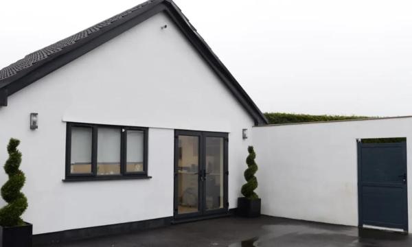 Modern Guest House With Free Parking & Fast Wi-fi - Bristol