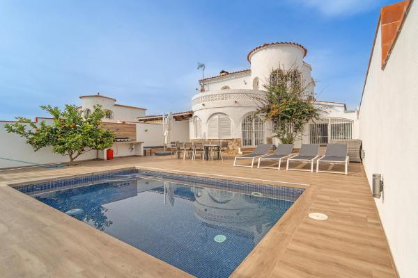 Welcs Casa 385 Emp Con Piscina Y Cerca Del Canal - Empuriabrava