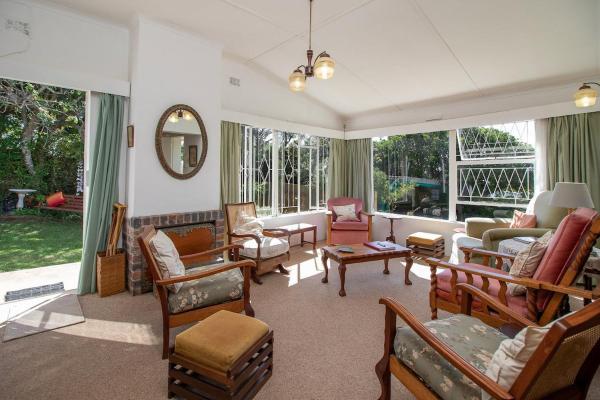 Little Glen Kenton-on-sea Entire House - Kenton-on-Sea