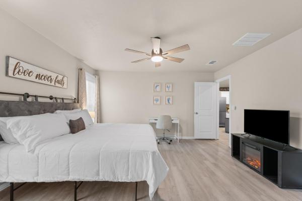Basin Haven, King Bed, 3br Clean Modern, Garage - Odessa, TX