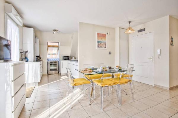 Le Neptune, Merville Franceville, 2 Chambres, Balcon Et Piscine - Luc-sur-Mer