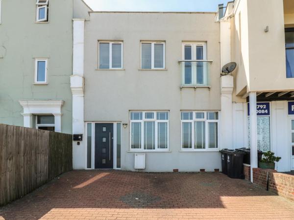38 The Parade - Walton-on-the-Naze