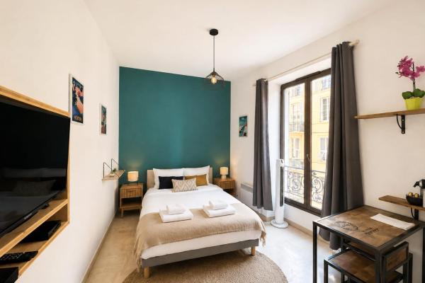 Charming Studio With Balcony In The Heart Of Nice - Carros