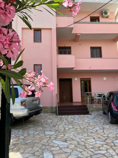 Na fotografii je vidět objekt Begaj Rooms nacházející se ve městě Durrës.