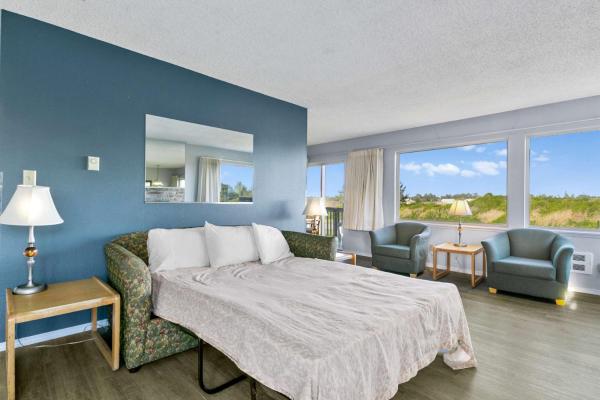 2-bedroom Condo With King Bed And Fireplace - Pool Hot Tub And Game Room Access - Ocean Shores, WA