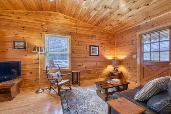 Campground Cabin - Waynesville, NC