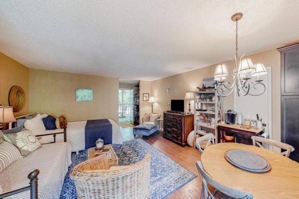 Apple Valley Treetop Villa - Lake Lure, NC