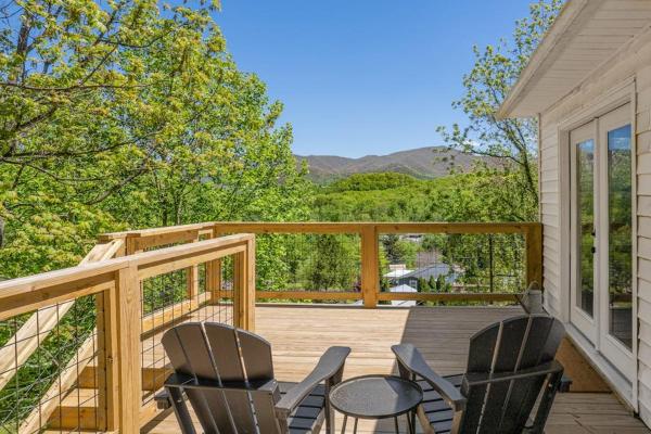 Restoration House - Waynesville, NC