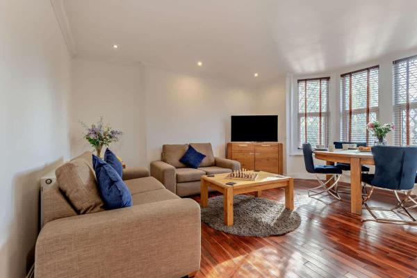 The Milton Smart Spacious 3-bed Bournemouth Apartment - Bournemouth