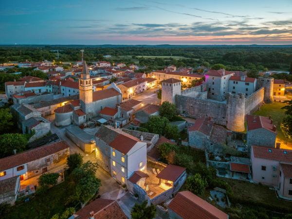 Casa Mario-charming Stone House With Jacuzzi - Istria