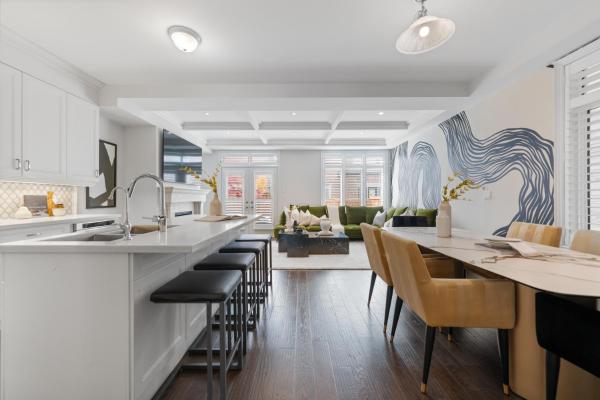 The Oakville House - Oakville