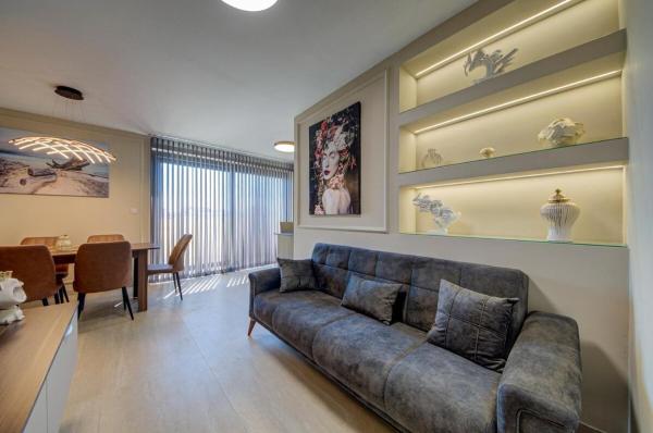 2 Br, Terrace & Side Sea Views, 3 Min To Beach - Valletta, Malta