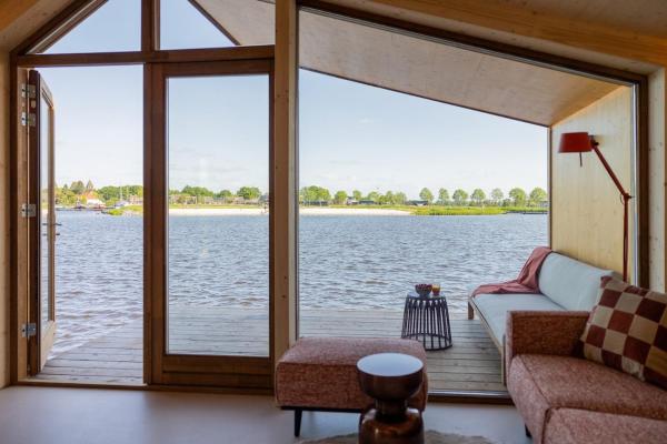 Oeverlodge Aan Het Water - Drachten