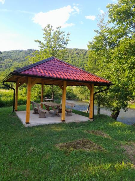 A la foto es mostra l'objecte Apartman Džanan situat a la ciutat de Vinac.