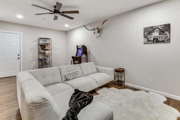 Private Yard W/ Grill & Fire Pit! Mansfield Escape - Arlington, TX