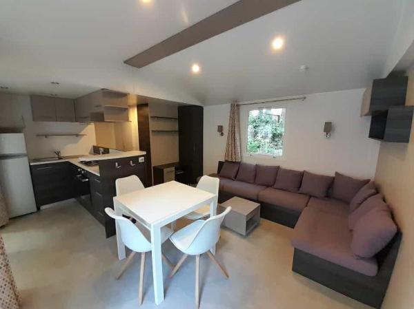 Bungalow 300 M De La Plage Camping Les Pierres Couchées - Loire-Atlantique