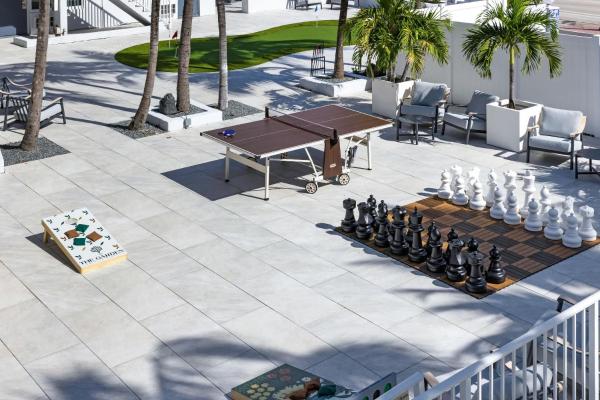 King Suite Near Ocean Blvd Near The Beach - Fort Lauderdale, FL