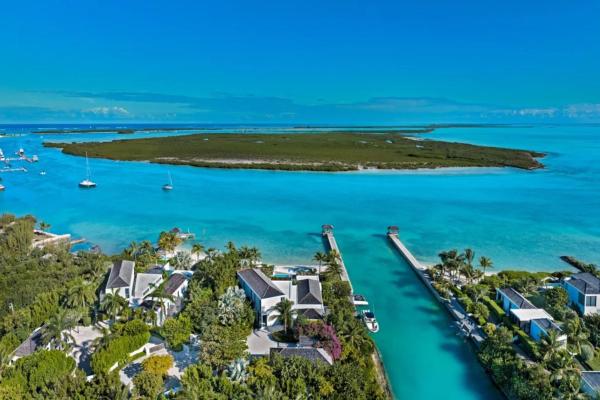 Blue Cay Villa, Luxury Beach Y Canal Front Estate, Leeward, Turks Y Caicos - Turks and Caicos Islands