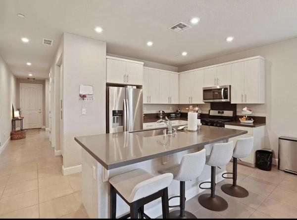 Vip Class One Real Comfort 3 Bedrooms - Stockton, CA