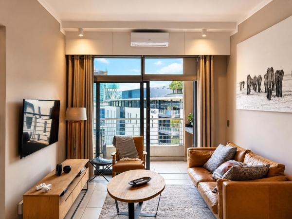 Menlyn Maine Luxury Apartment - Pretoria