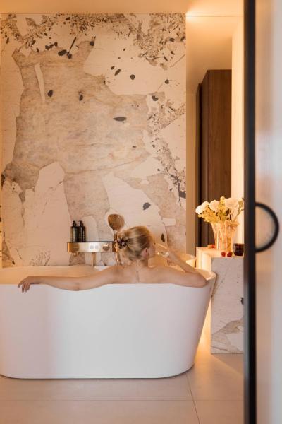 DOKI Living Suites - Foodhall & Parking by Downtown Apartments, Gdaňsk