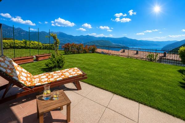 Lake Iseo Garden View Apartment - Iseo