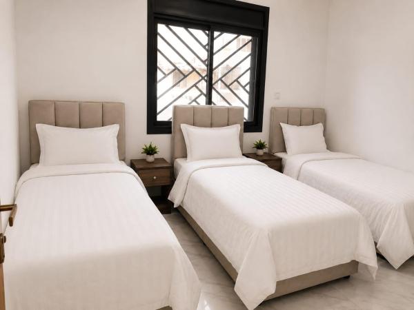 Auf dem Foto ist das Objekt Al Wesam Furnished Apartments in der Stadt Akaba zu sehen.