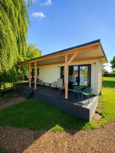 Luxury Lake Cabin - Gelderland